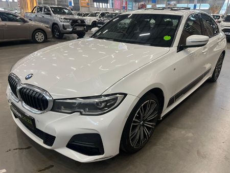 2020-BMW-3-Series-318i-M-Sport_6