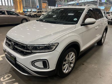 2022-Volkswagen-T-Roc-14-TSI-Design-Auto_6