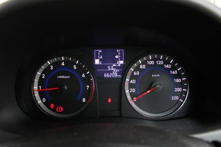 2018-Hyundai-Accent-16-GL-Motion_19