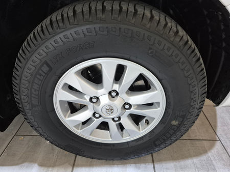 2010-Toyota-Land-Cruiser-200-TD-V8-VX-Auto_17