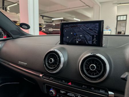 2021-Audi-RS3-Sportback-quattro_9