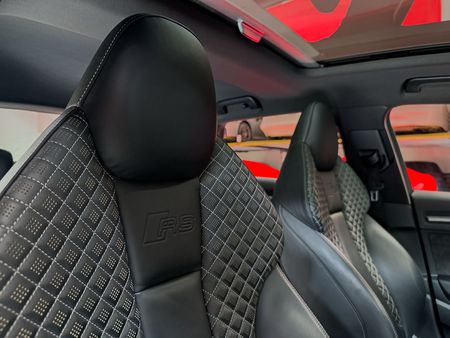 2021-Audi-RS3-Sportback-quattro_13
