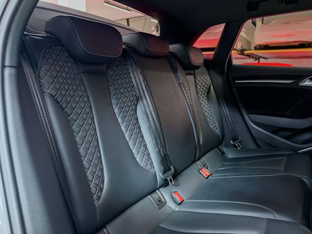 2021-Audi-RS3-Sportback-quattro_15