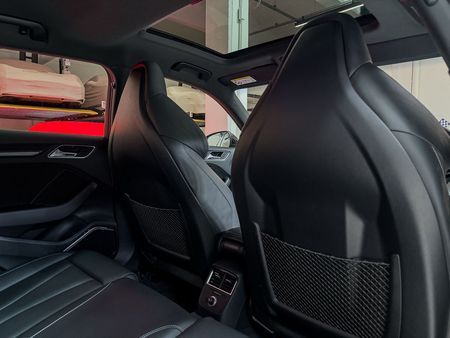 2021-Audi-RS3-Sportback-quattro_16