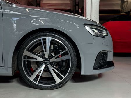 2021-Audi-RS3-Sportback-quattro_5