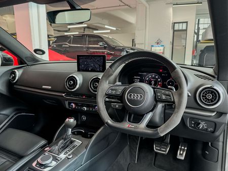 2021-Audi-RS3-Sportback-quattro_6