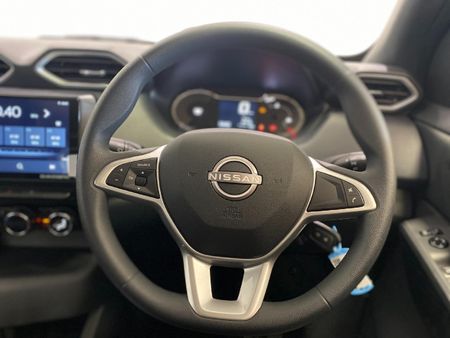 2026-Nissan-Magnite-10T-Acenta_14