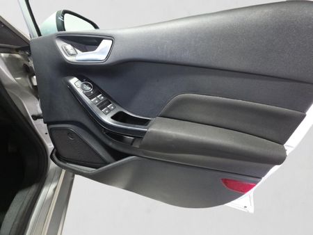 2018-Ford-Fiesta-10-EcoBoost-Trend-5-dr-Auto_16