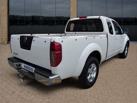 2015-Nissan-Navara-25-dCi-XE-KingCab-Single-Cab_6