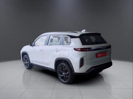 2025-Toyota-Urban-Cruiser-15-XR-Auto_4