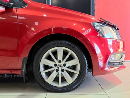 2015-Volkswagen-Polo-GP-12-TSI-Comfortline-66kW_9