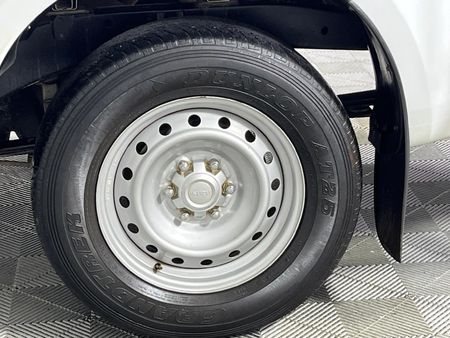 2022-Isuzu-D-Max-19-DDI-HR-L-4x4-Single-Cab_4