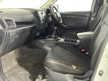 2022-Isuzu-D-Max-19-DDI-HR-L-4x4-Single-Cab_6