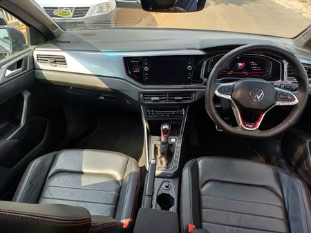 2024-Volkswagen-Polo-20-GTI-Auto-147kW_15