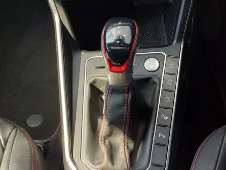 2024-Volkswagen-Polo-20-GTI-Auto-147kW_16