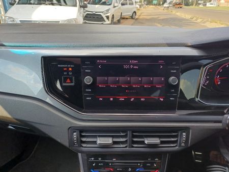 2024-Volkswagen-Polo-20-GTI-Auto-147kW_23