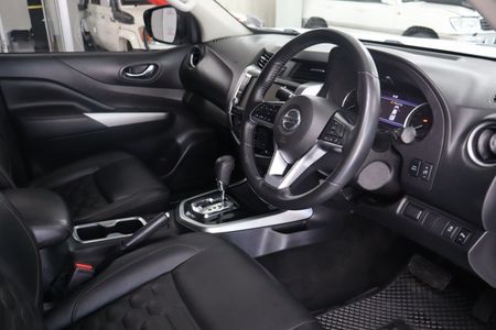 2021-Nissan-Navara-25-DDTi-LE-Plus-4X4-Auto-Double-Cab_5