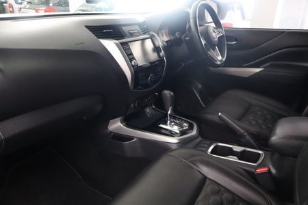 2021-Nissan-Navara-25-DDTi-LE-Plus-4X4-Auto-Double-Cab_7