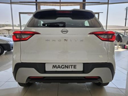 2025-Nissan-Magnite-10T-Visia_3