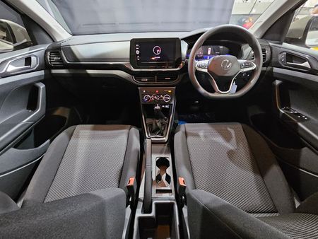 2025-Volkswagen-T-Cross-10-TSI-Auto_8