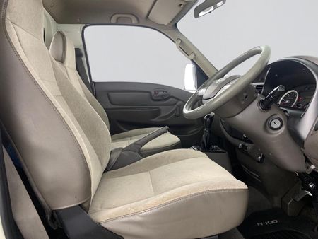2016-Hyundai-H100-Bakkie-26D-Dropside_12
