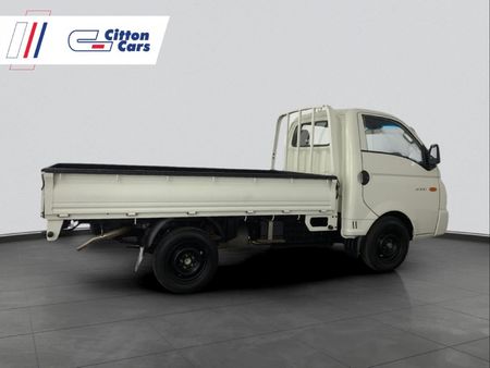 2016-Hyundai-H100-Bakkie-26D-Dropside_4