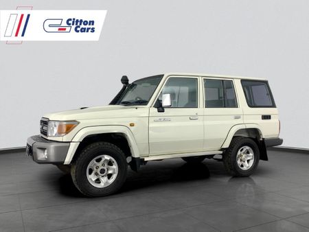 2020-Toyota-Land-Cruiser-76-45-D-V8-Station-Wagon_0