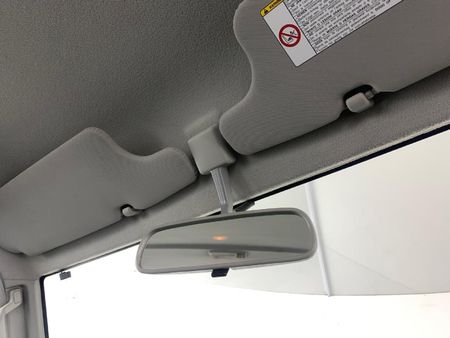 2020-Toyota-Land-Cruiser-76-45-D-V8-Station-Wagon_19