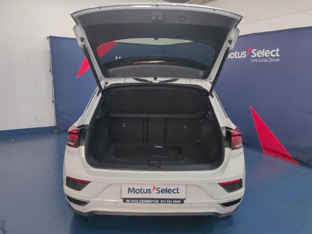 2022-Volkswagen-T-Roc-20-TSI-4M-R-Line-Auto_9