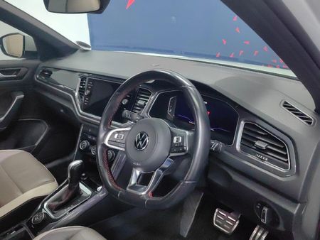 2022-Volkswagen-T-Roc-20-TSI-4M-R-Line-Auto_10