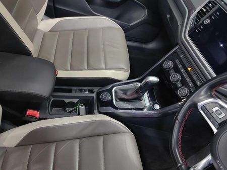 2022-Volkswagen-T-Roc-20-TSI-4M-R-Line-Auto_11
