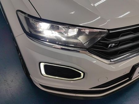 2022-Volkswagen-T-Roc-20-TSI-4M-R-Line-Auto_18