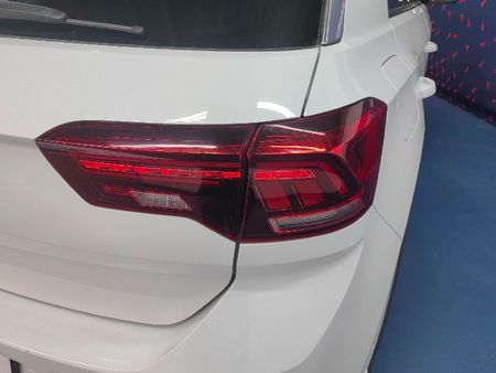 2022-Volkswagen-T-Roc-20-TSI-4M-R-Line-Auto_19