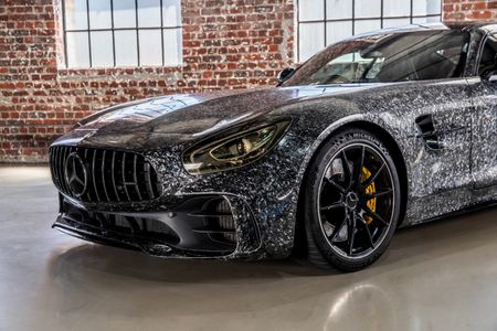 2019-Mercedes-AMG-GT-R_16