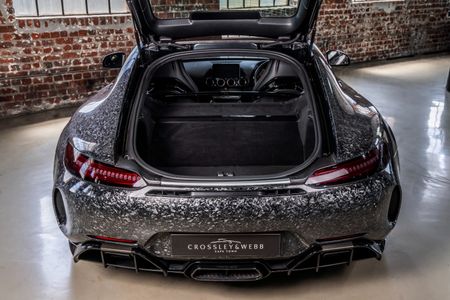 2019-Mercedes-AMG-GT-R_22