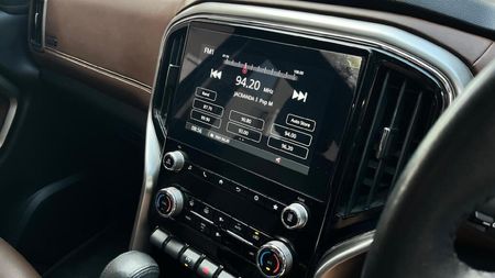2023-Mahindra-Scorpio-N-22D-4X4-Auto-Z8_9