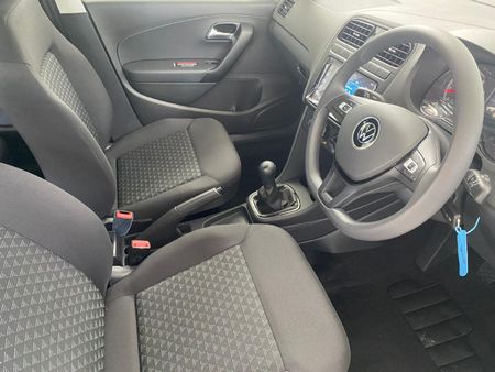 2025-Volkswagen-Polo-Vivo-14_7