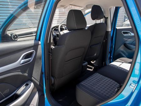 2026-MG-ZS-15-Delux-Auto_12