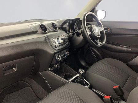2021-Suzuki-Swift-12-GL-Auto_13