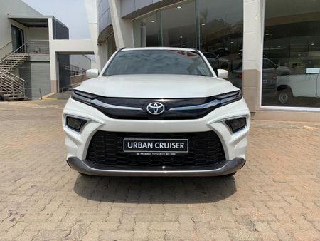 2026-Toyota-Urban-Cruiser-15-XR-Auto_11