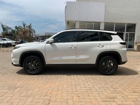 2026-Toyota-Urban-Cruiser-15-XR-Auto_12