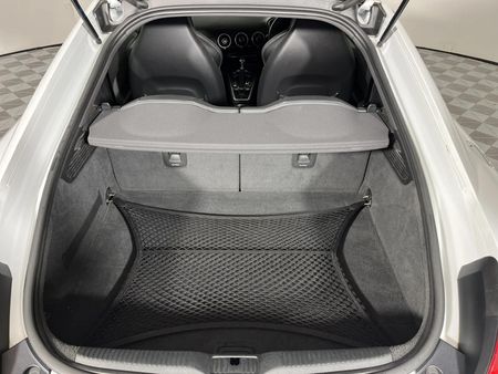 2019-Audi-TT-S-Coupe-quattro-Auto-228kW_10