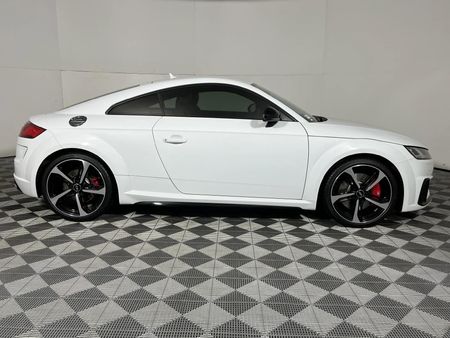 2019-Audi-TT-S-Coupe-quattro-Auto-228kW_13