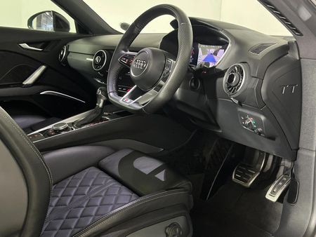 2019-Audi-TT-S-Coupe-quattro-Auto-228kW_7