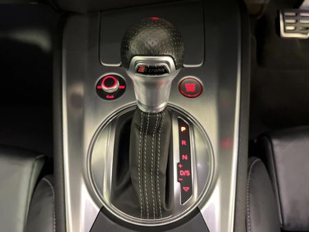 2019-Audi-TT-S-Coupe-quattro-Auto-228kW_8
