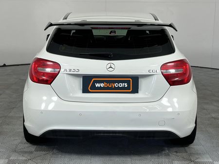 2016-Mercedes-Benz-A-Class-A-200d-Style-Auto_18