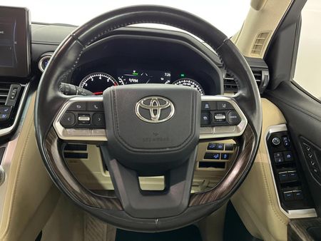 2022-Toyota-Land-Cruiser-300-V6-35-T-ZX_13