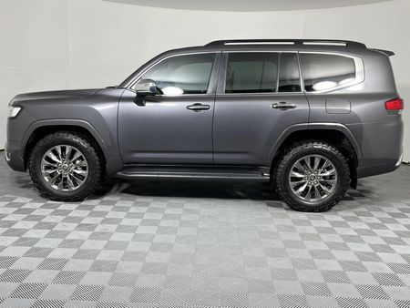 2022-Toyota-Land-Cruiser-300-V6-35-T-ZX_20