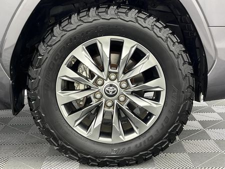 2022-Toyota-Land-Cruiser-300-V6-35-T-ZX_5