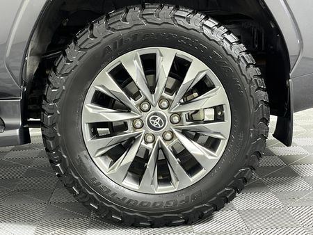 2022-Toyota-Land-Cruiser-300-V6-35-T-ZX_6